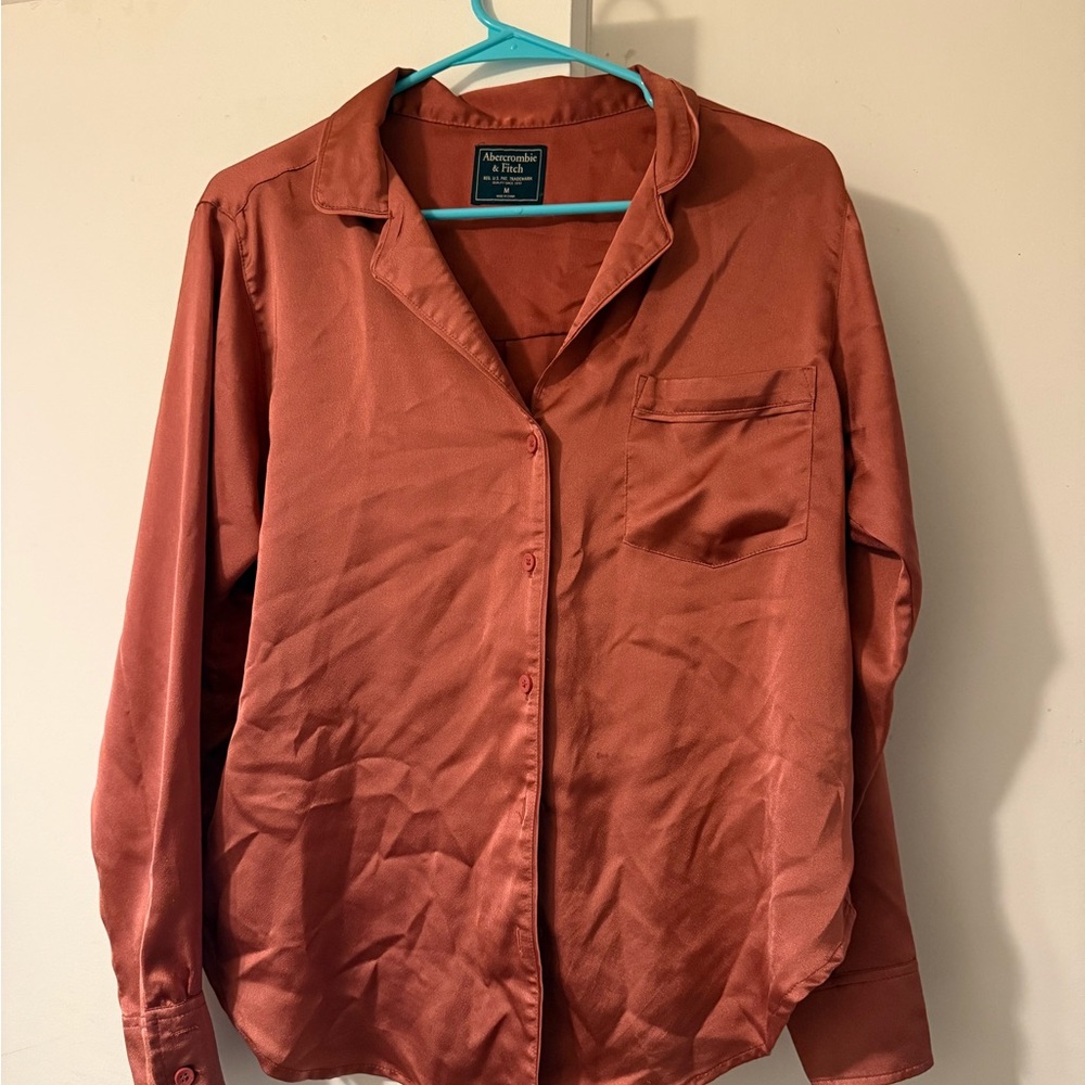 Abercrombie Satin-y button up shirt